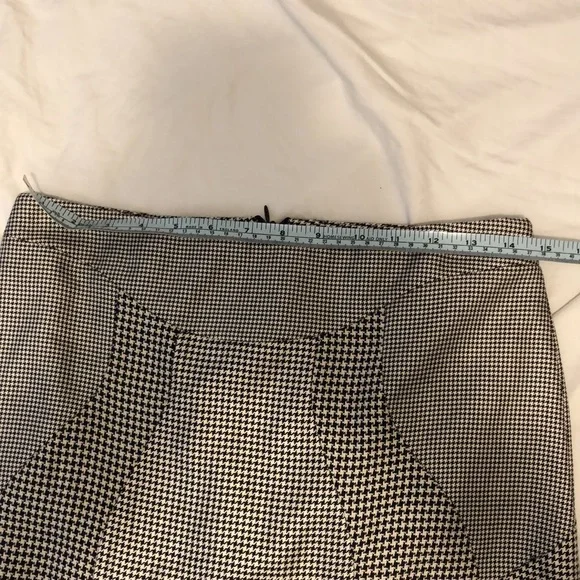 Alexander McQueen Houndstooth Fluted Hem Skirt 44 - Picture 7 of 9